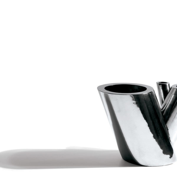 Vaso Quattro
Mario Botta - Tredicivasi
peltro contemporaneo